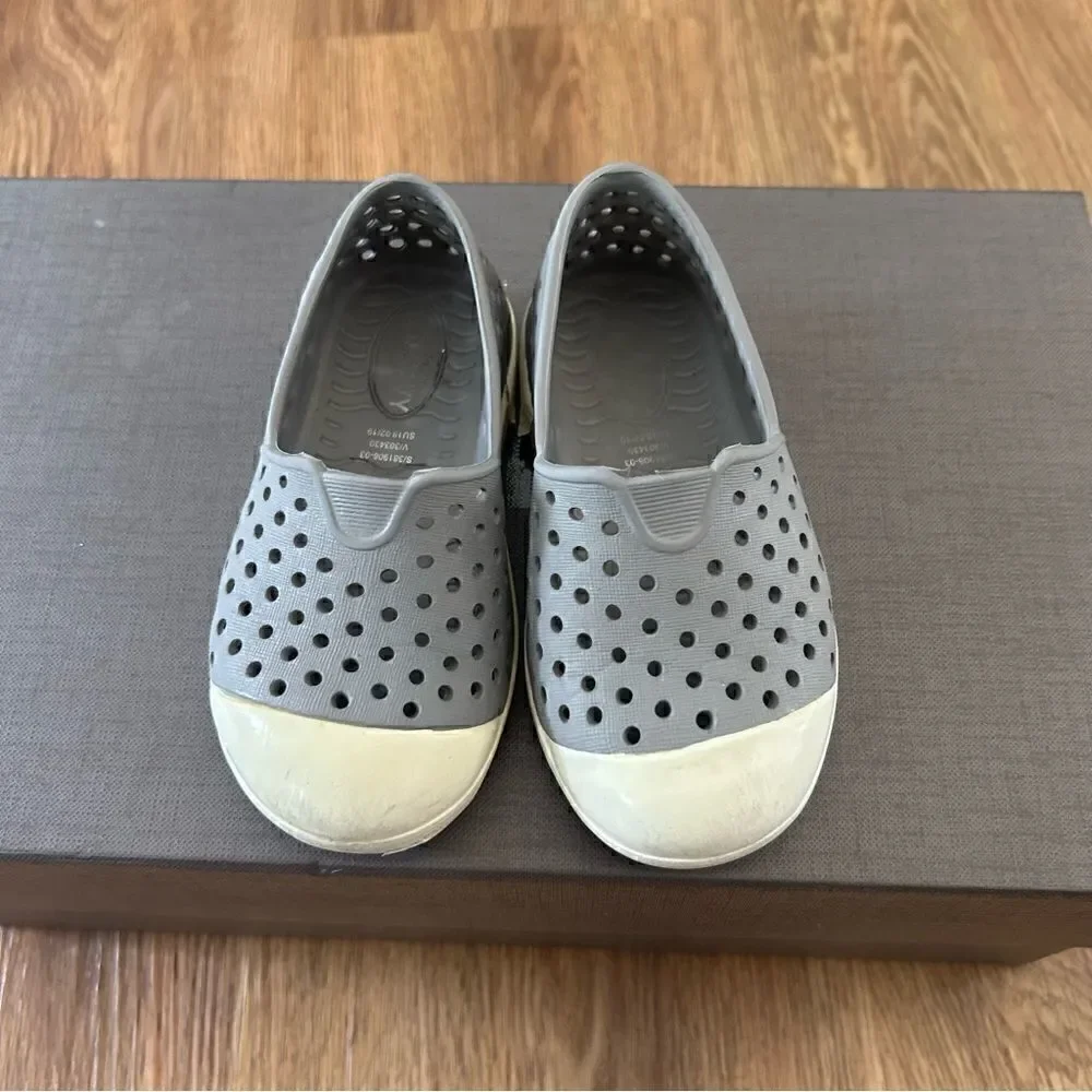 OLD NAVY gray flats slip on shoes kids 6 toddler